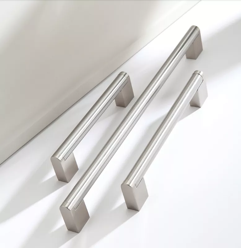 Tay Nắm Cửa Tủ Inox FIN453D
