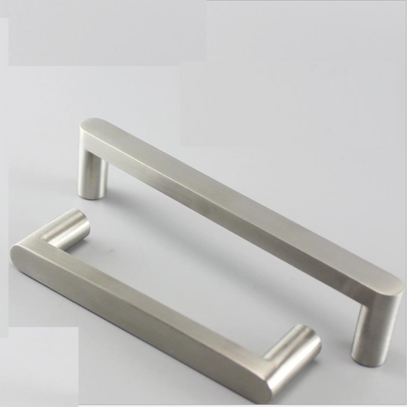 Tay Nắm Cửa Tủ Bằng Inox Đặc Ruột FIN462D