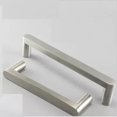 Tay Nắm Cửa Tủ Bằng Inox Đặc Ruột FIN462D