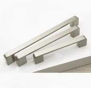 Tay Nắm Cửa Tủ Bằng Inox FIN461D