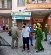 Phó chánh Văn phòng đoàn ĐBQH và HĐND Đà Nẵng xô xát với nhân viên xét nghiệm