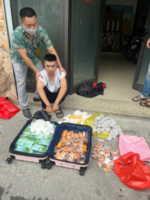 Công an quận Tây Hồ thu giữ gần 18 kg ma túy tổng hợp