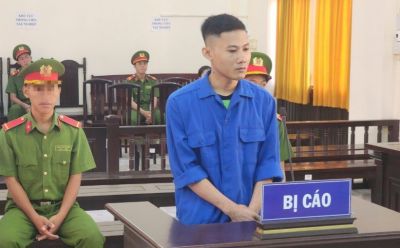 Lĩnh án 10 năm tù vì dùng mũ bảo hiểm đánh chết người
