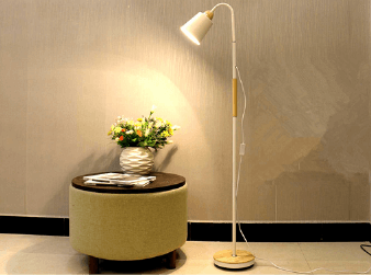 Đèn bàn cổ điển