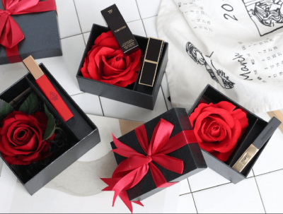 Top 10 món quà cho nữ được yêu thích nhất