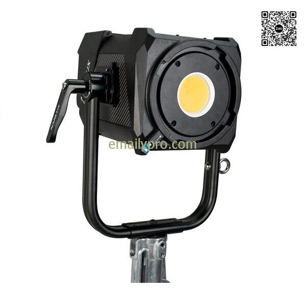 Nanlux Evoke 1200 LED Light