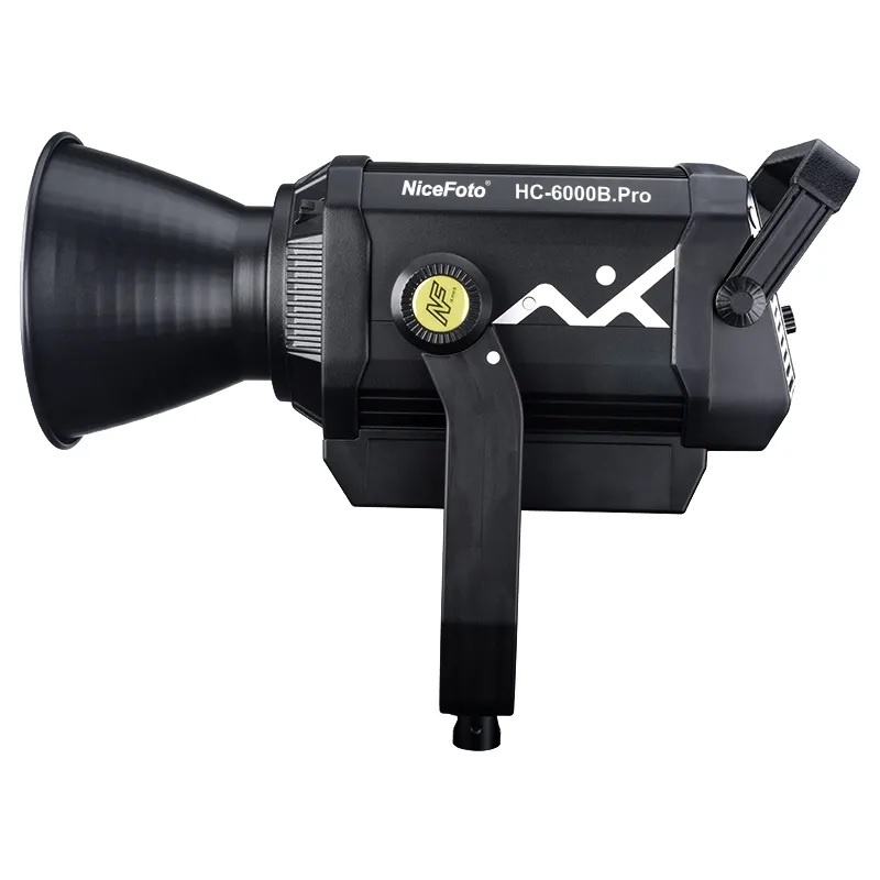 NiceFoto ra mắt New models HC PRO tại Viet Nam thông qua đại lý uỷ quyền EMAILYPRO Với nhu cầu lớn của thị trường ngành nhiếp ảnh video light vơí kinh nghiệm gần 20 năm tham gia thị trường thiết bị ngành ảnh Nicefoto cho ra mắt sản phẩm mới nhằm đáp ứng nhu cầu phủ rộng phân khúc sản phẩm , liên tục đổi mới nâng cao chất lượng sản phẩm 