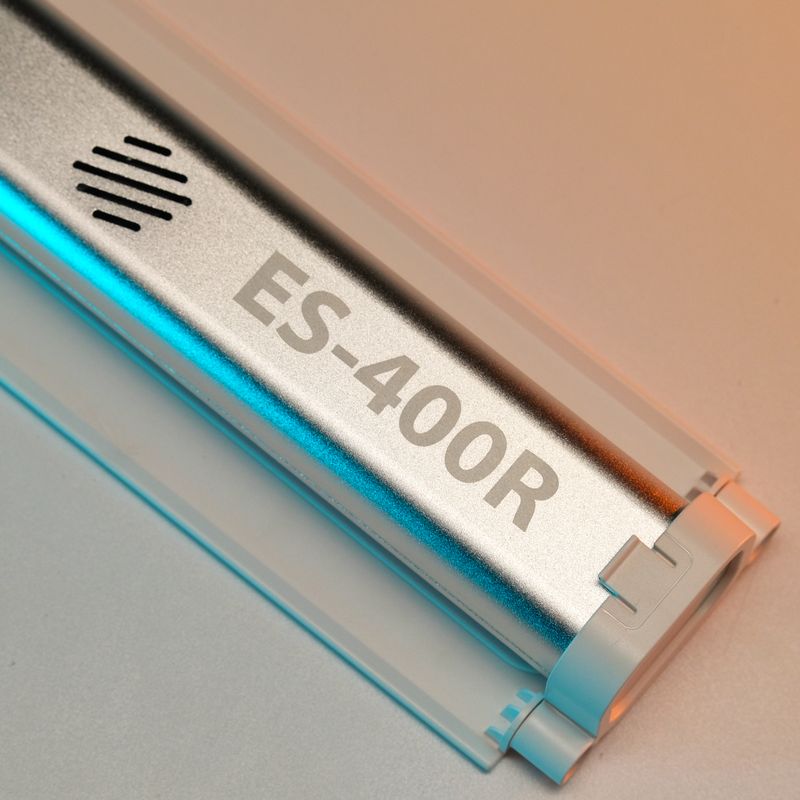 Giới Thiệu Về Đèn LED Cầm Tay ES-400R