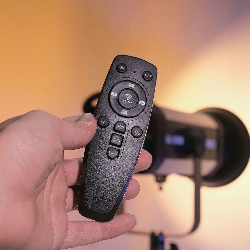 Đèn LED E.PRO UL-500Bi Color 2700-6500K