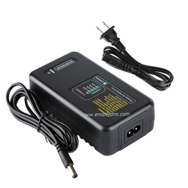 Sạc Godox WB87 AD600