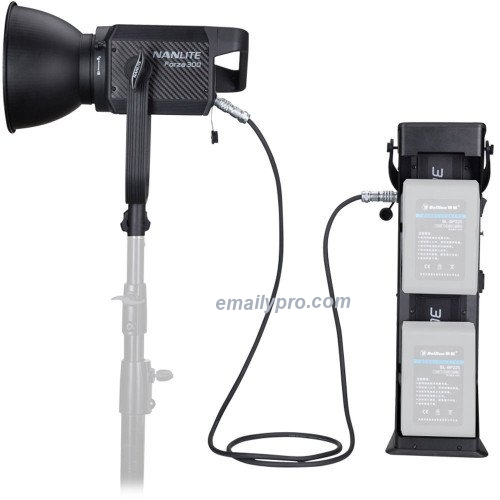 Đèn LED Nanlite Forza 300