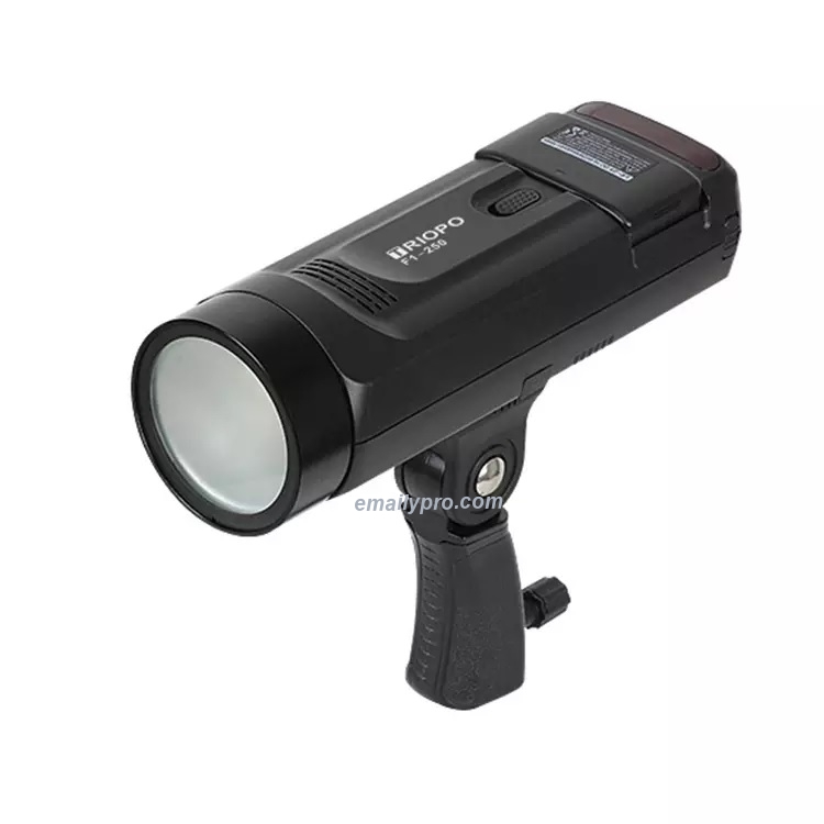 TRIOPO F1-250W TTL 200Ws 2.4G 1/8000 HSS