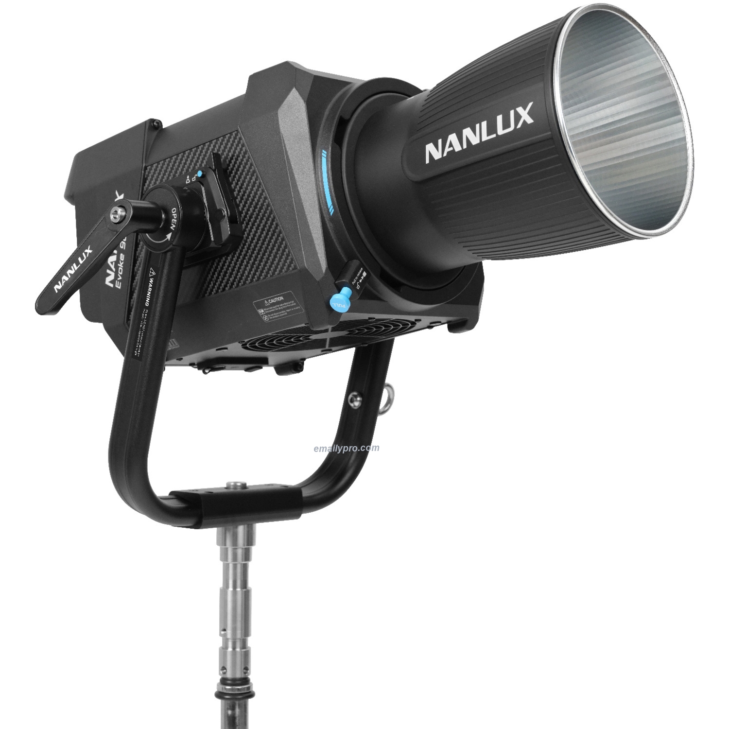 Nanlux Evoke 900C
