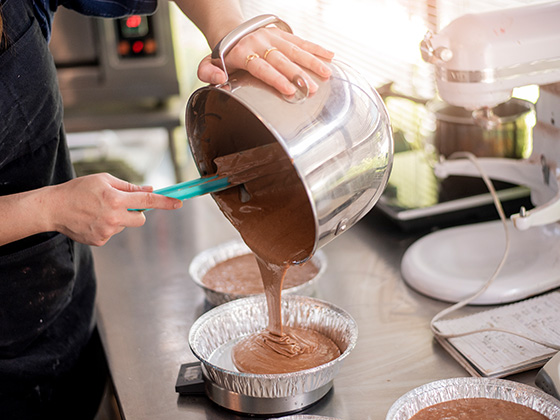 Kem Tatoua đặc biệt tạo ra từ đôi bàn tay của các nghệ nhân của chúng tôi