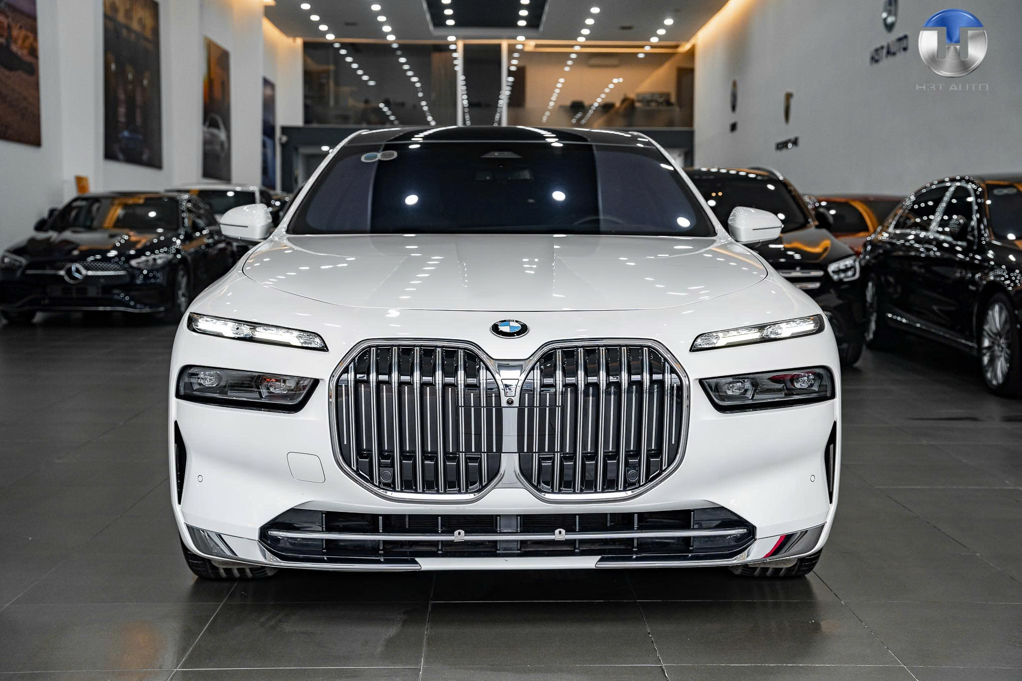 BMW 735i Pure Excellence