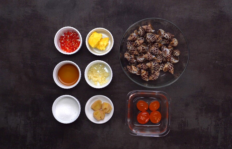 nguyên liệu làm ốc hương sốt trứng muối