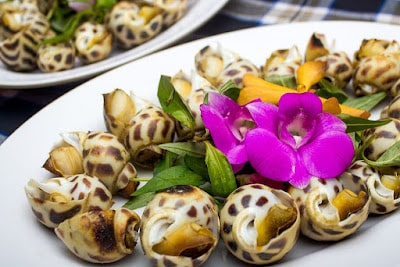 nướng ốc hương bằng giấy bạc