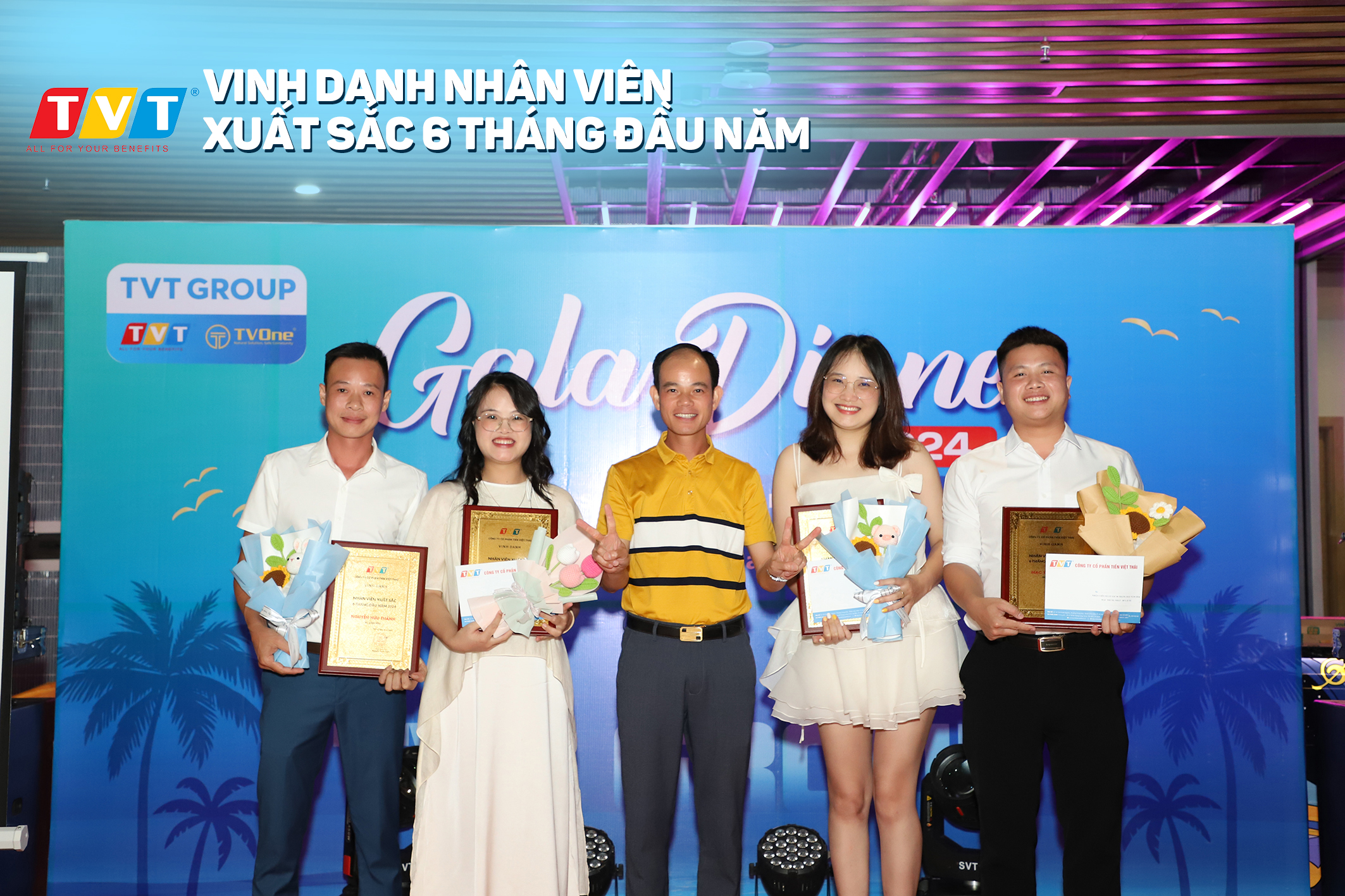 TVT GROUP VINH DANH CÁ NHÂN TẬP THỂ CÓ THÀNH TÍCH XUẤT SẮC TRONG HOẠT ĐỘNG QUÝ II VÀ 6 THÁNG ĐẦU NĂM 2024, ĐỒNG THỜI TRAO GIẢI CUỘC THI “GÓC LÀM VIỆC LÝ TƯỞNG”