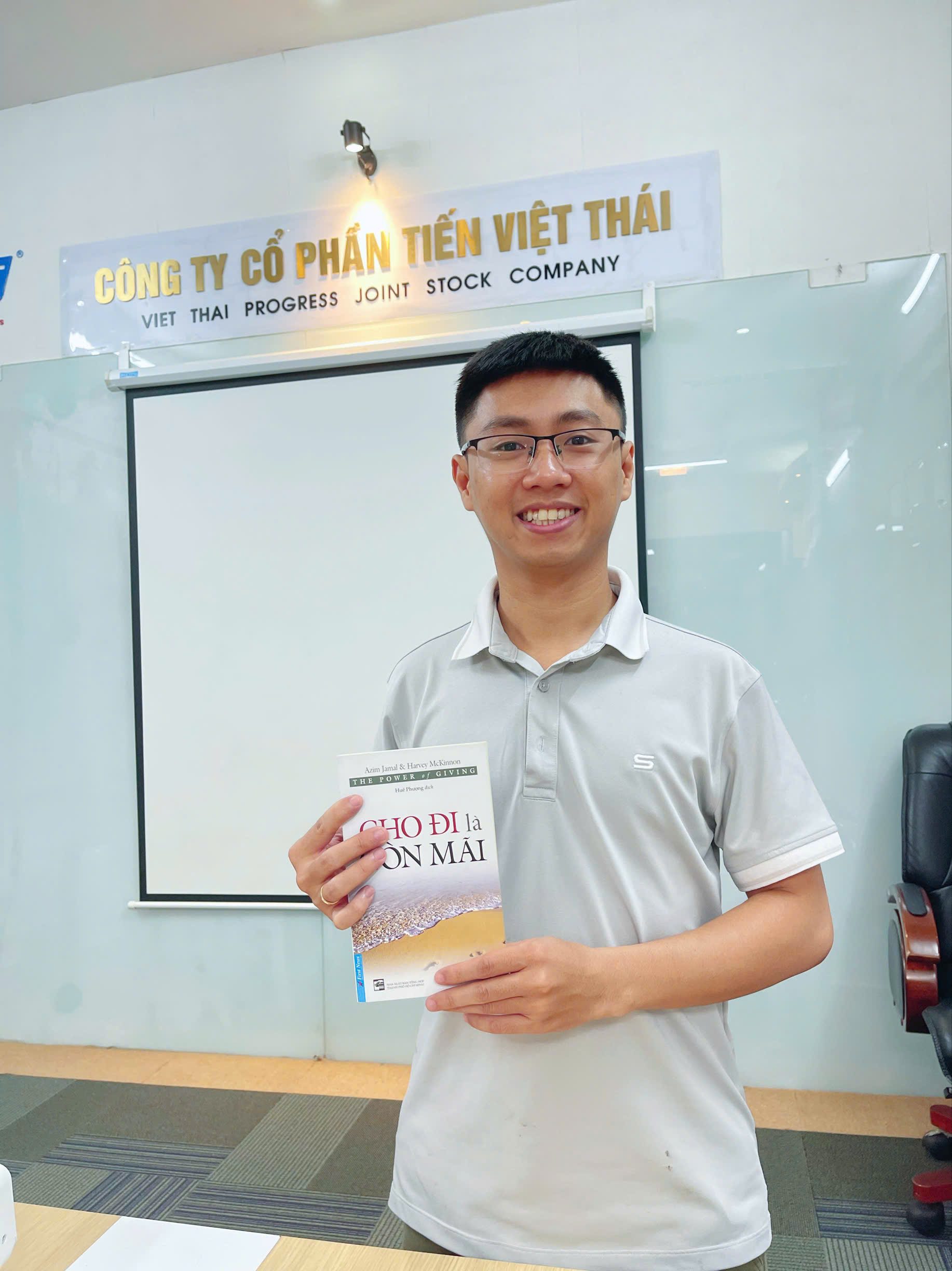 CHIA SẺ SÁCH – CHO ĐI LÀ CÒN MÃI
