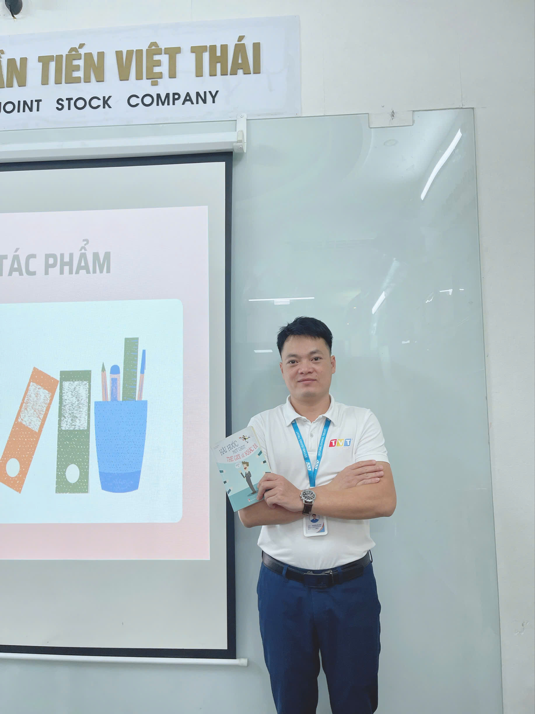CHIA SẺ SÁCH - HÀI HƯỚC MỘT CHÚT THẾ GIỚI SẼ KHÁC ĐI