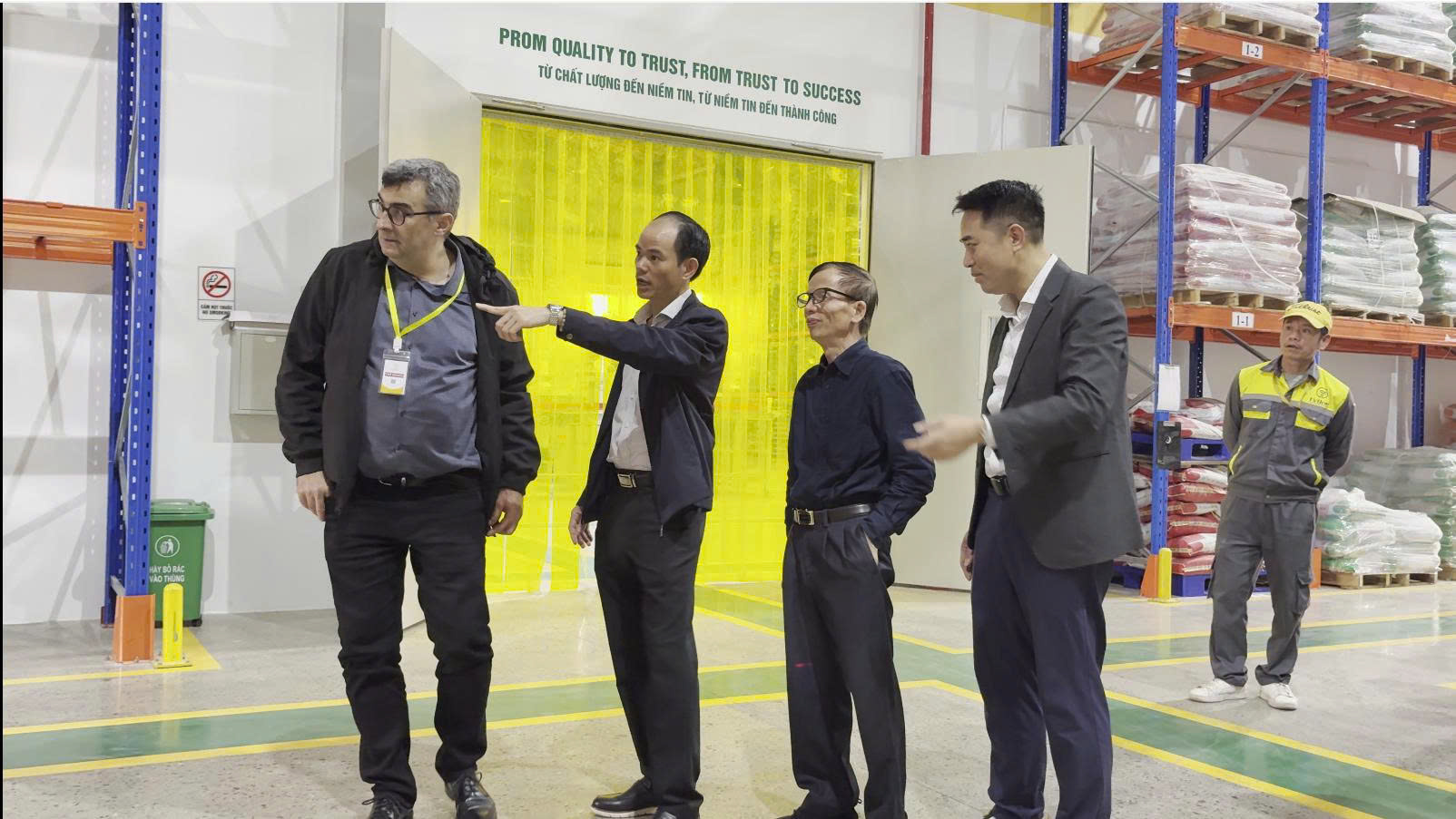 TVT ECO & VALI MP+ | Giải pháp dinh dưỡng trong chăn nuôi không kháng sinh