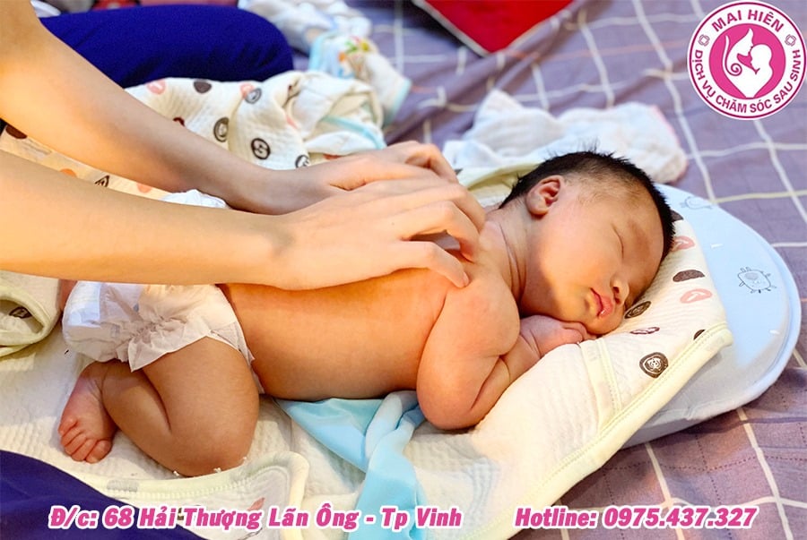 Tắm bé tại nhà ở Vinh