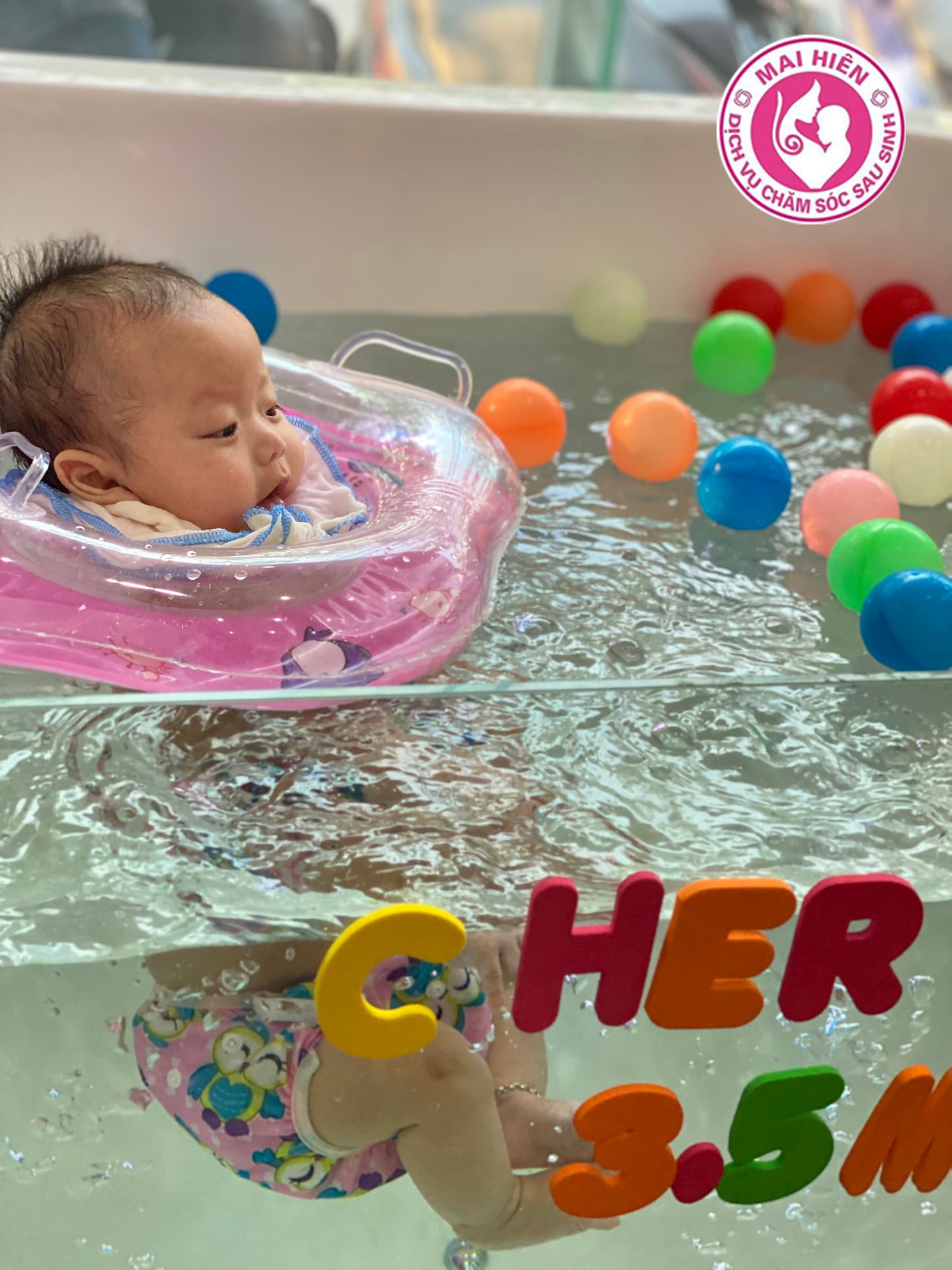 Bơi thủy liệu cho bé tại Vinh