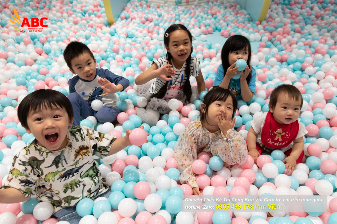 Những lợi ích khi lắp đặt khu vui chơi trong nhà tại trường mầm non