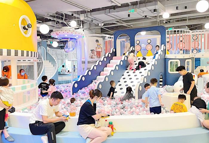 Xây dựng khu vực nghỉ ngơi cho phụ huynh