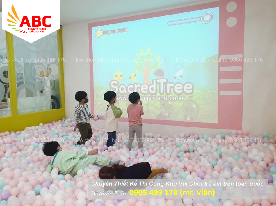 Máy chiếu ném bóng thu hút trẻ em, tạo điểm nhấn độc đáo cho khu vui chơi