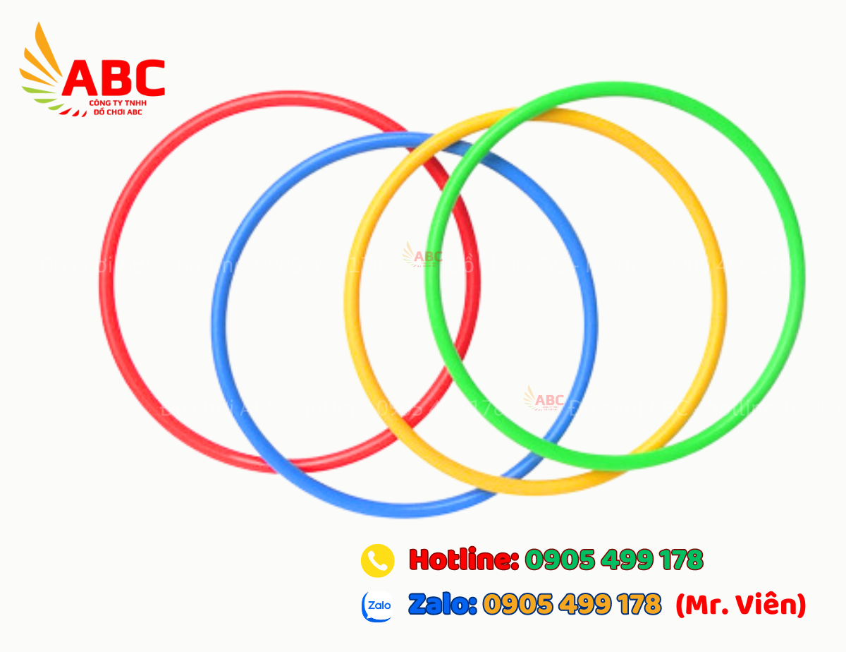 Vòng ném gồm 4 màu: đỏ, vàng, xanh lá, xanh dương