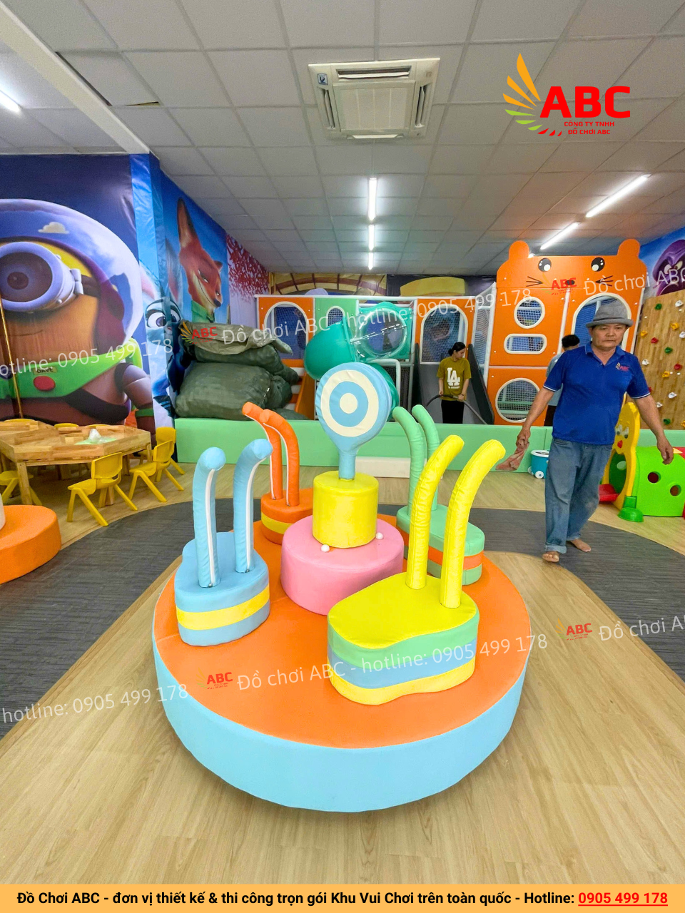 Mâm xoay khu vui chơi màu sắc bắt mắt có thể theo yêu cầu của khách hàng