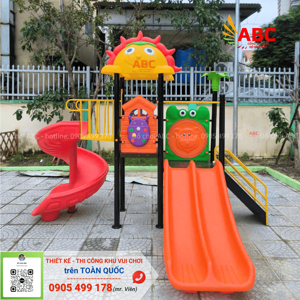 Bộ cầu trượt ngoài trời được thiết kế an toàn và chắc chắn