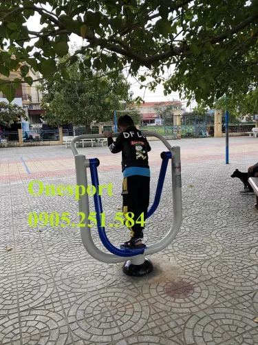 Dụng cụ tập đi bộ trên không ngoài trời onesport 