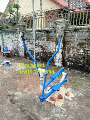 máy tập đi bộ trên không ngoài trời onesport (1)