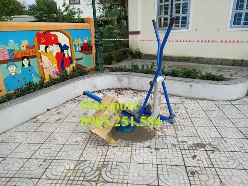 máy tập đi bộ trên không ngoài trời onesport (2)