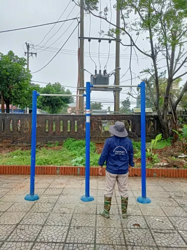 xà đơn 2 bậc ngoài trời onesport (1)