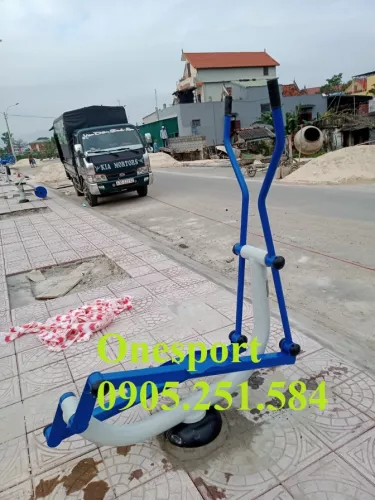 Thiết bị tập đi bộ trên không lăc tay ngoài trời onespot (7)