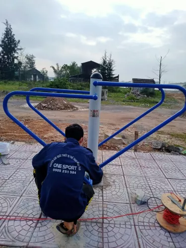 Thiết bị tập xà kép  ngoàitroiwf onesport (2)