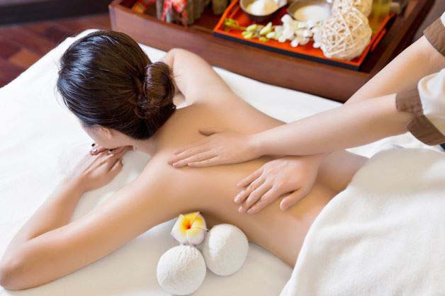 Hé lộ cách massage lưng cho người thoát vị đĩa đệm hiệu quả, xem ngay!