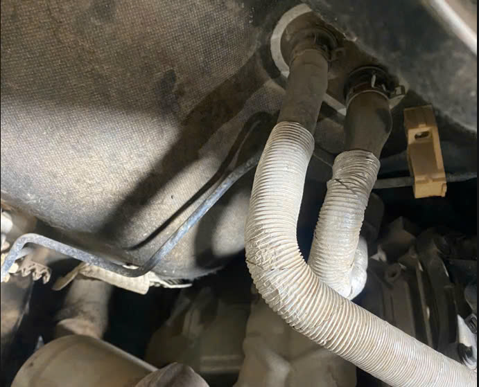 Ống nước vào giàn sưởi Ranger BT50 2.2 3.2 chính hãng