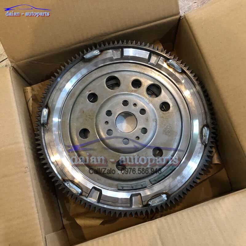 Bánh đà ô tô là gì ? Nguyên lý hoạt động của bánh đà ô tô như thế nào ?