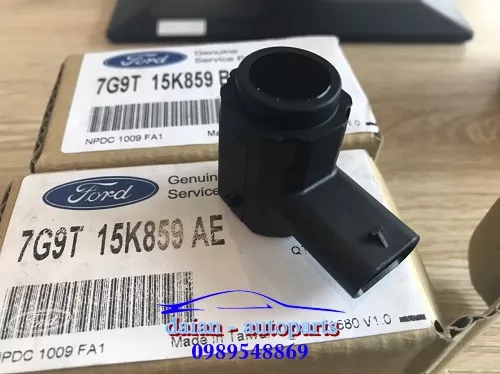 Cảm biến lùi ford mondeo 2010