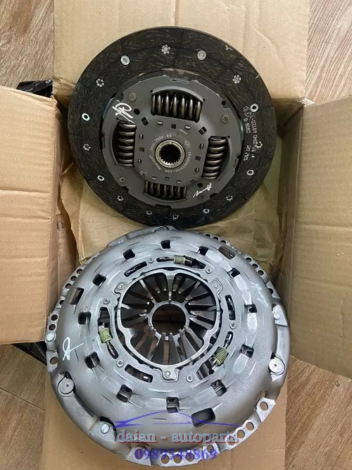 Bộ mâm ép lá côn Ford Transit 7C117540BB