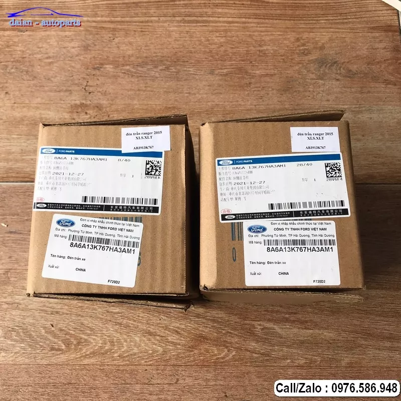 Đèn trần Ford Ranger 2.2 3.2 XLS XLT chính hãng 8A6Z13776HB