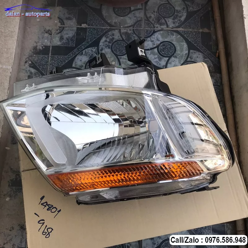 Đèn pha Ford Ranger 2013 - 2014 chính hãng AB3913101FE AB3913100FE