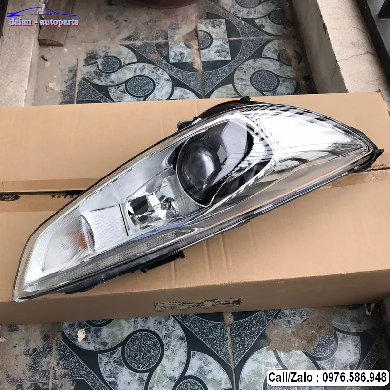 Đèn pha Ford Focus 2015 có bi chính hãng F1EB13006FC F1EB13005FC