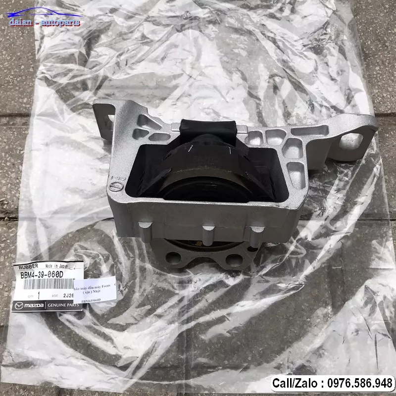 Cao su chân máy đầu máy Ford Focus 2005 - 2010 chính hãng BBM439060D