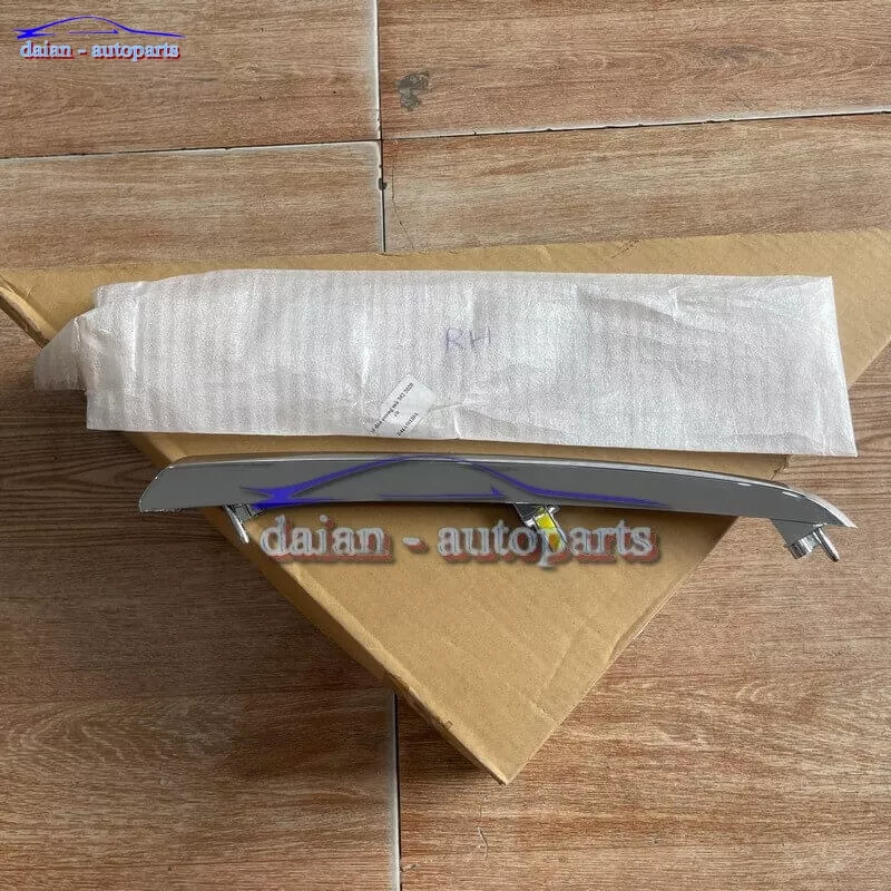 Mý đèn sương mù Mazda 2 2020 D44A50120A D44A50130A