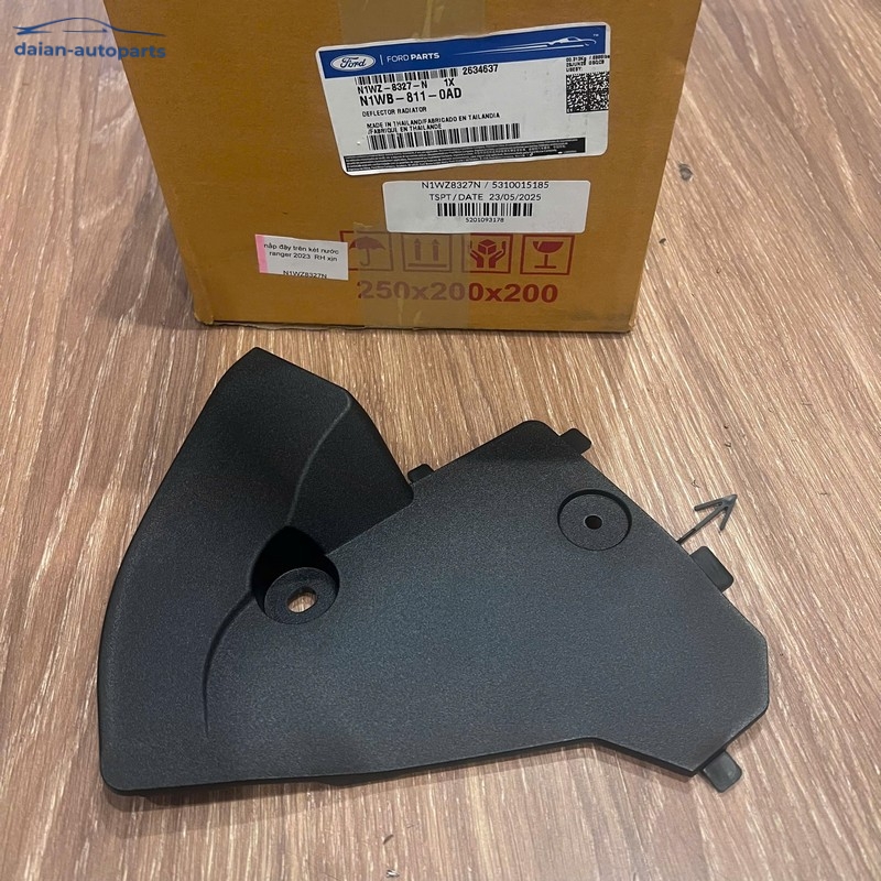 Ốp che két nước Ranger 2023  chính hãng N1WZ8327N-N1WZ8327H